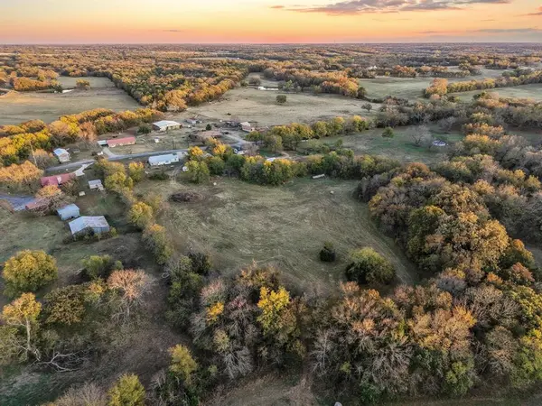 469 Dugan Chapel, Bells, TX 75414