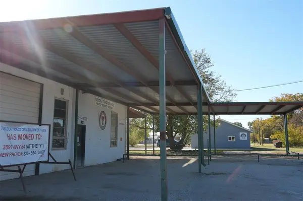 833 Garza Avenue, Tuscola, TX 79562