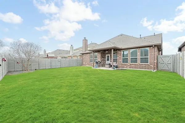 916 Falcon Road, Argyle, TX 76226