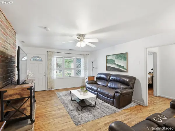 1140 MICHIGAN AVE, Coos Bay, OR 97420