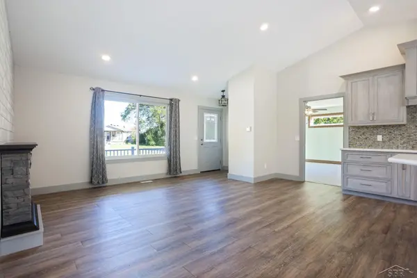 930 E North ST, Ithaca, MI 48847