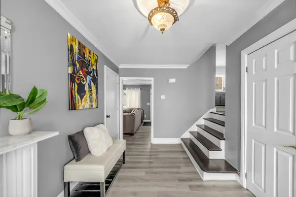 691 Fernhill BLVD, Oshawa, ON L1J 5K2