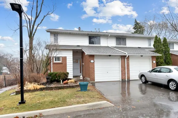 457 Woodview Rd. RD #Unit  7, Burlington, ON L7N 2Z9