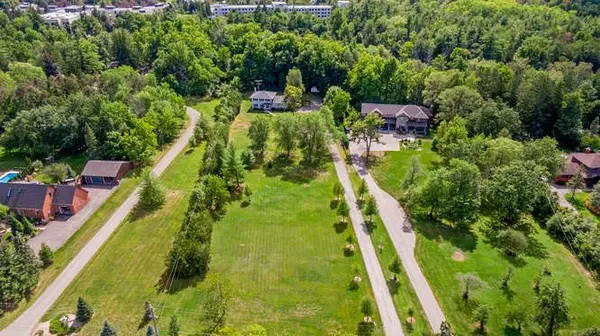 12184 8 Line, Halton Hills, ON L7G 4S4