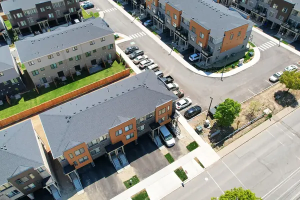 2 Reid AVE N, Hamilton, ON L8H 0B5