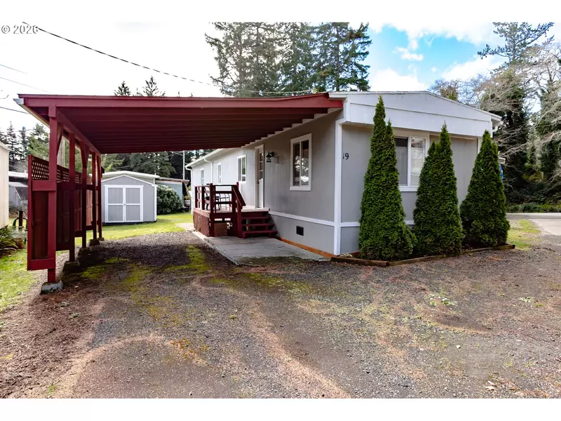 5170 GRAND AVE #Spc 19, Florence, OR 97439