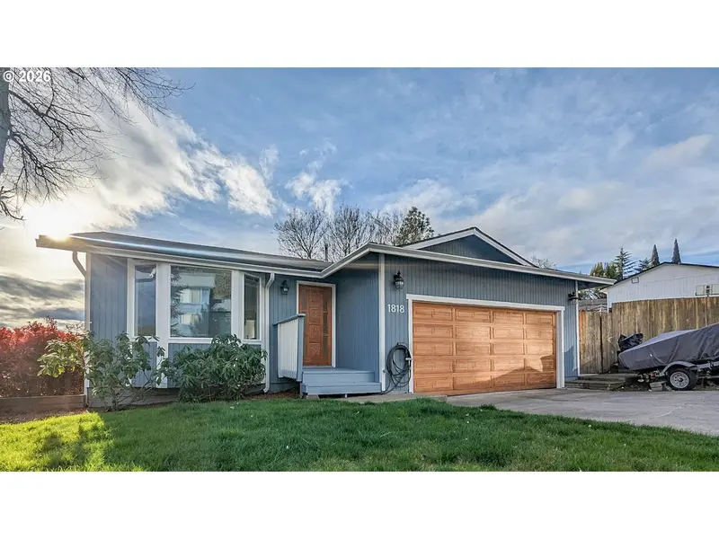 1818 NE TODD ST, Roseburg, OR 97470