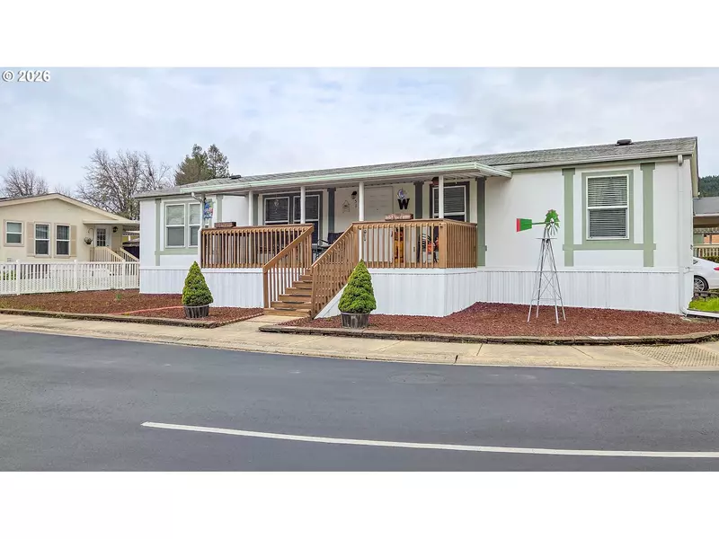 1000 E CENTRAL AVE #51, Sutherlin, OR 97479