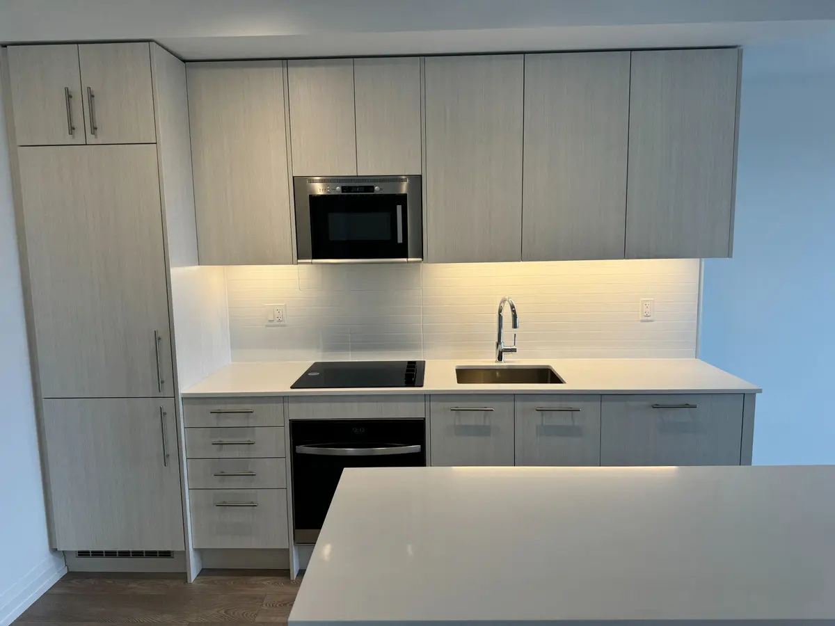 286 Main ST #2711, Toronto E02, ON M4C 0B3