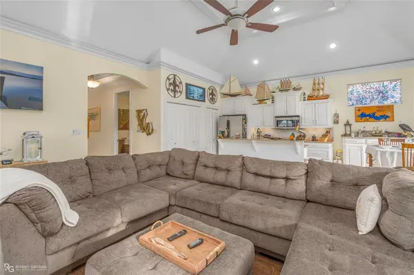 5860 S Lakeshore Drive #12, Shreveport, LA 71119