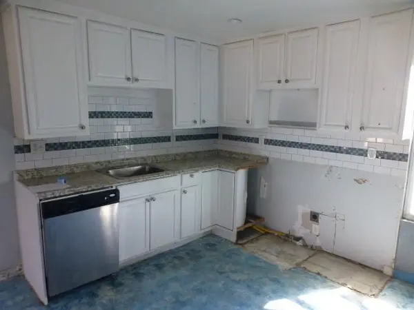 6729 Wallis Road, Lake Worth, TX 76135