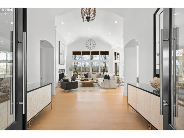 Keizer, OR 97303,862 N CUMMINGS LN