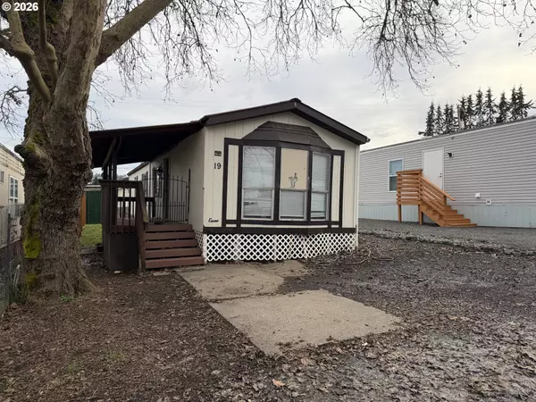 Roseburg, OR 97471,200 EMILS WAY #19