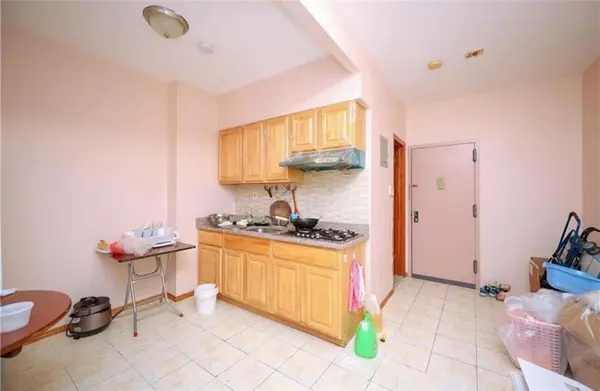 6005 Fort Hamilton Pkwy, Brooklyn, NY 11209