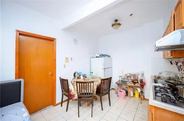 6005 Fort Hamilton Pkwy, Brooklyn, NY 11209