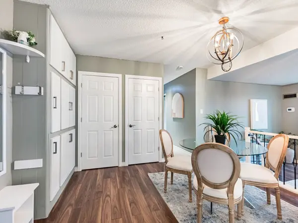 240 Scarlett RD #1304, Toronto W03, ON M6N 4X4