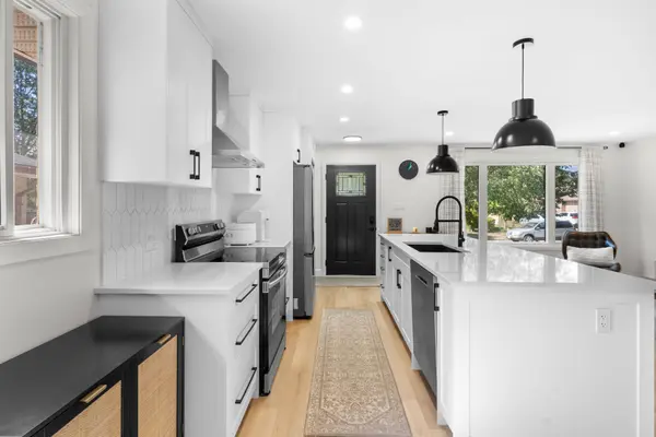 779 Monsarrat AVE, London East, ON N5Y 4Y3