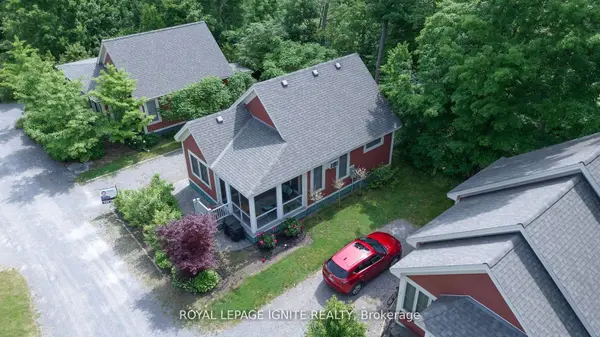 19 Summer Village LN #208, Prince Edward County, ON K0K 1P0