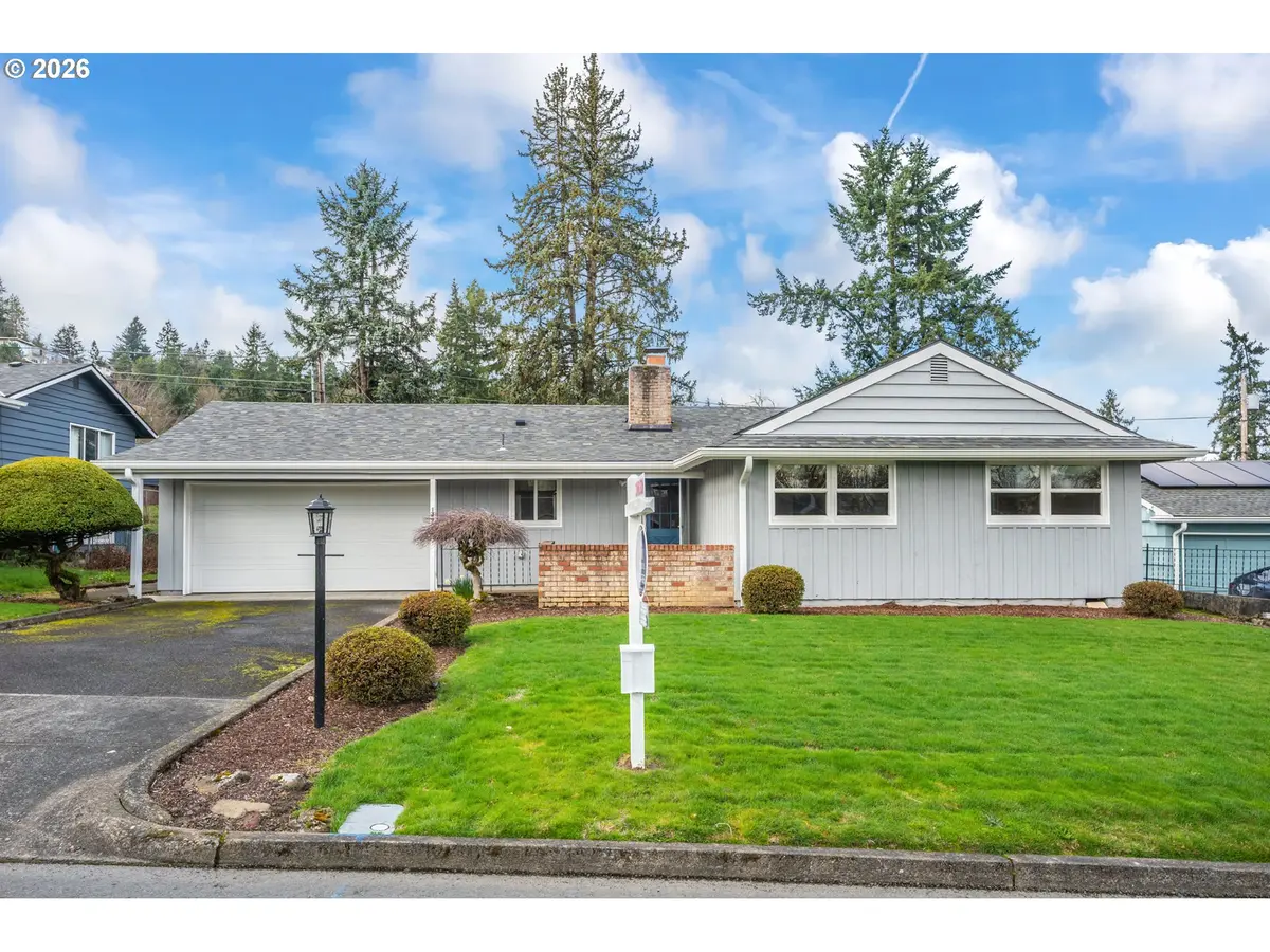 1490 HALLINAN ST, Lake Oswego, OR 97034