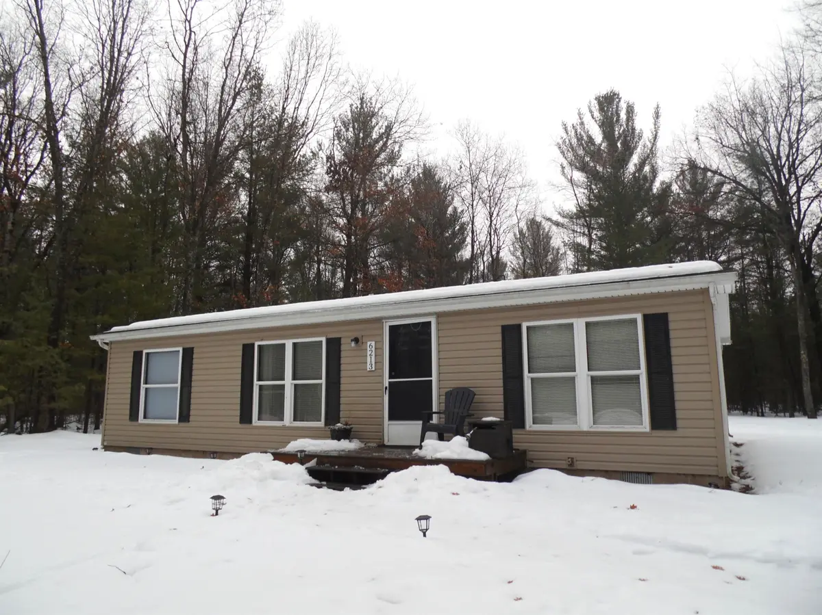 6213 Hillside DR, Moffatt Twp, MI 48610