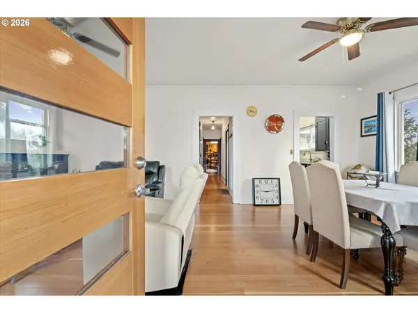 44409 SW KNIGHT RD, Gaston, OR 97119