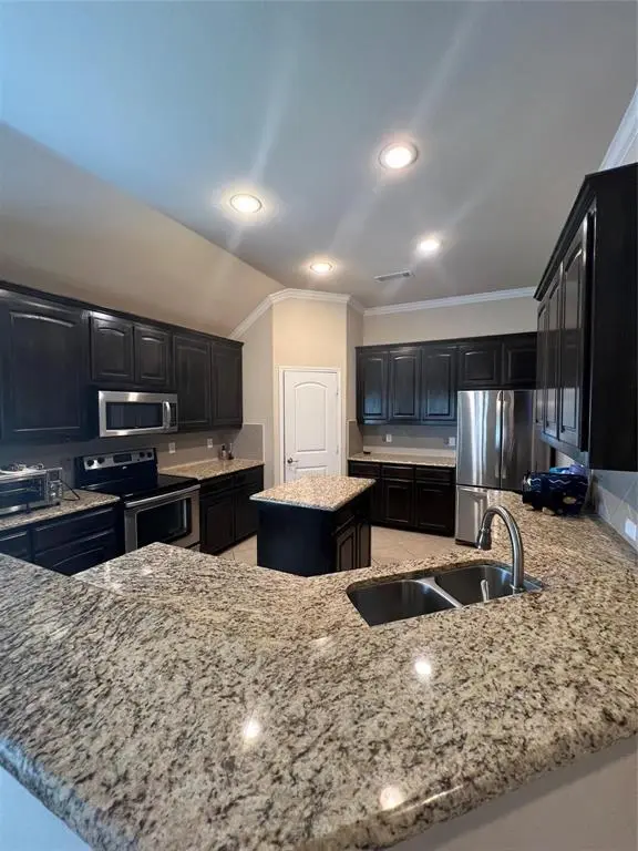 2609 Twinflower Drive, Fort Worth, TX 76244