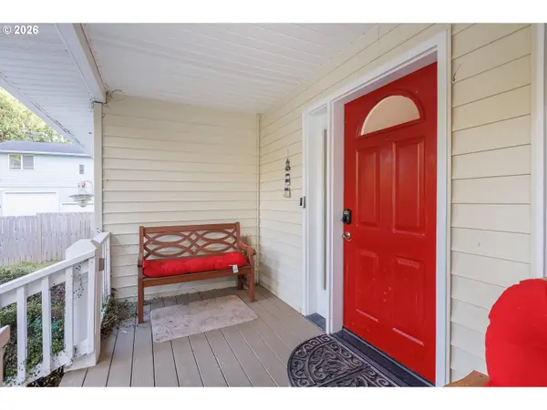 2340 S CRESTLINE DR, Waldport, OR 97394