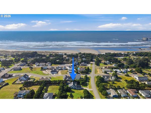 1027 SEABIRD DR SW, Bandon, OR 97411