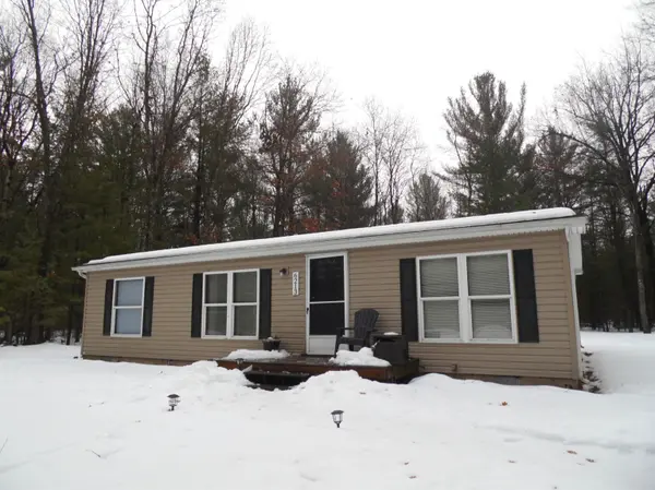 6213 Hillside DR, Moffatt Twp, MI 48610