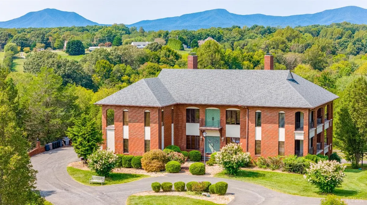 1148 Saddle Club DR, Goode, VA 24556