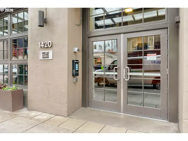 Portland, OR 97209,1420 NW LOVEJOY ST #523