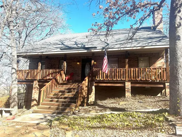 72 Raintree Road, Bells, TX 75414