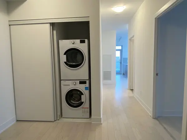 181 Bedford RD #709, Toronto C02, ON M5R 0C2