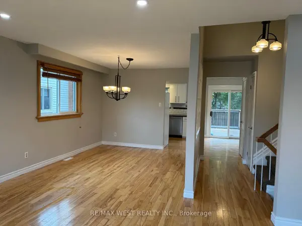 43 Clover AVE, Barrie, ON L4N 5E2