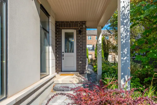 3083 George Savage AVE, Oakville, ON L6M 4M2