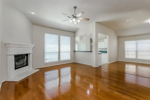 1017 Caleb Street, Burleson, TX 76028