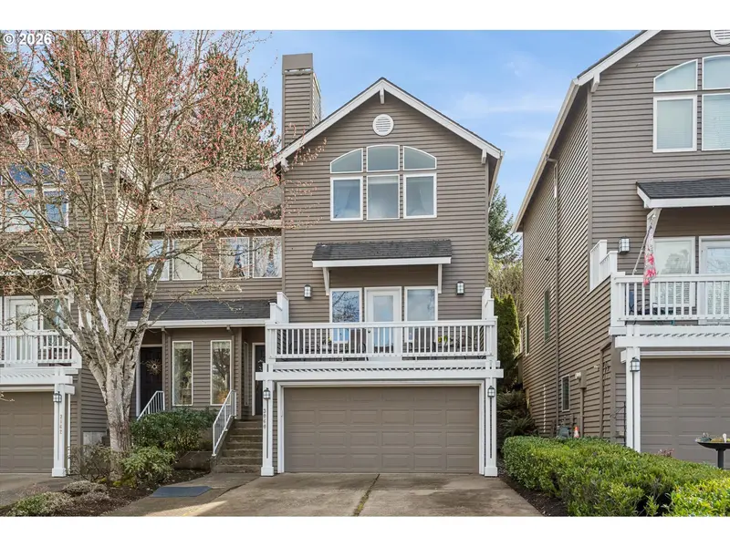 3060 CLUB HOUSE CT, West Linn, OR 97068