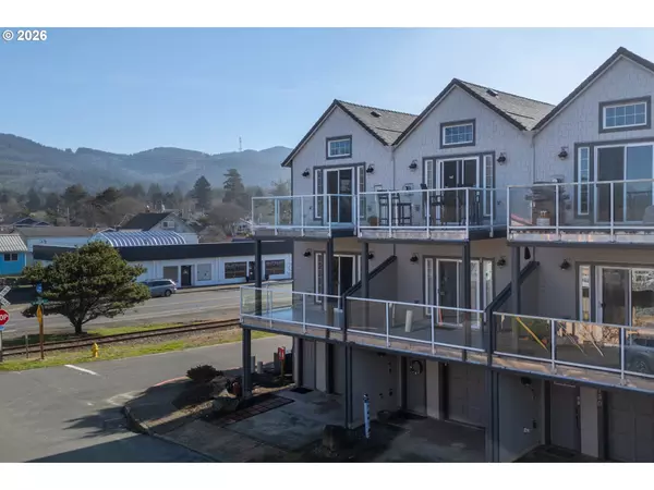 Rockaway Beach, OR 97136,108 N 3RD AVE