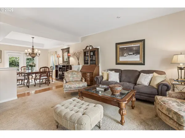 3060 CLUB HOUSE CT, West Linn, OR 97068