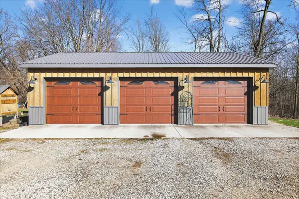 3685 Holcomb RD, Adams Twp, MI 49262