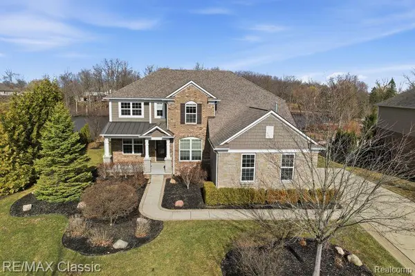 22822 Shepherds Hollow DR, Lyon Charter Township, MI 48178