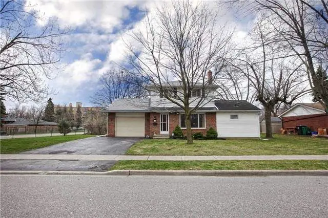 159 Elliott ST, Brampton, ON L6Y 1W7