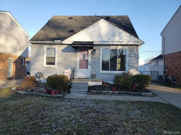 310 N Marias AVE, Clawson, MI 48017