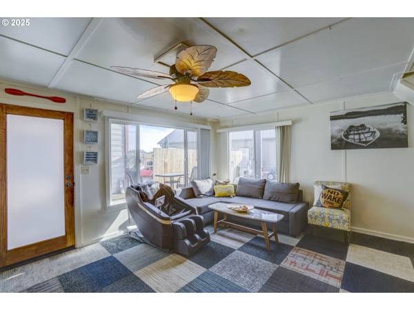 23508 NW SAINT HELENS RD #S16, Portland, OR 97231