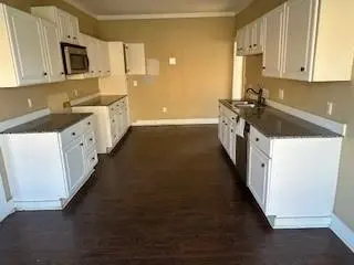 611 Chestnut Street, Bonham, TX 75418