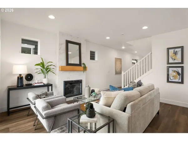 19836 SW Lou LN #L-22, Beaverton, OR 97007