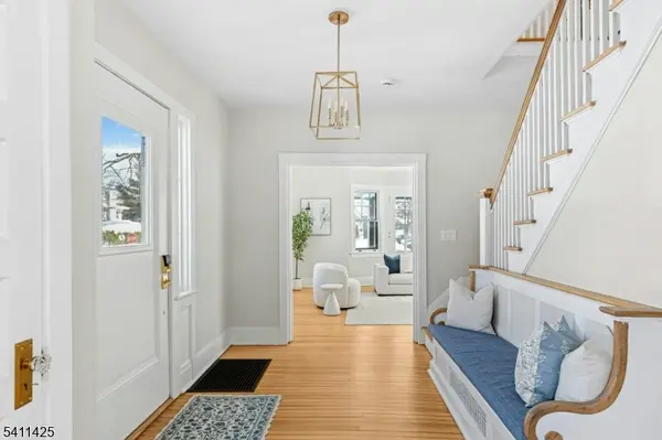 201 Maple Pl, Cranford Twp., NJ 07016