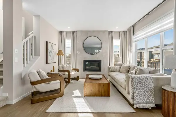 80 Magnolia GN SE, Calgary, AB T3M 3X8