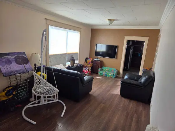 5214 50 ST, Castor, AB T0C0X0