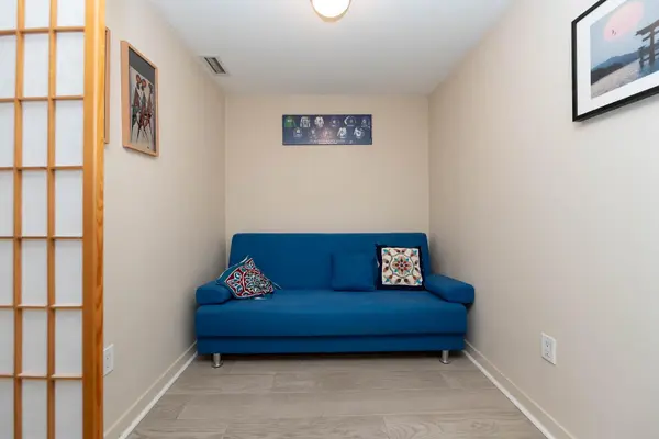 10 Navy Wharf CT #1008, Toronto C01, ON M5V 3V2